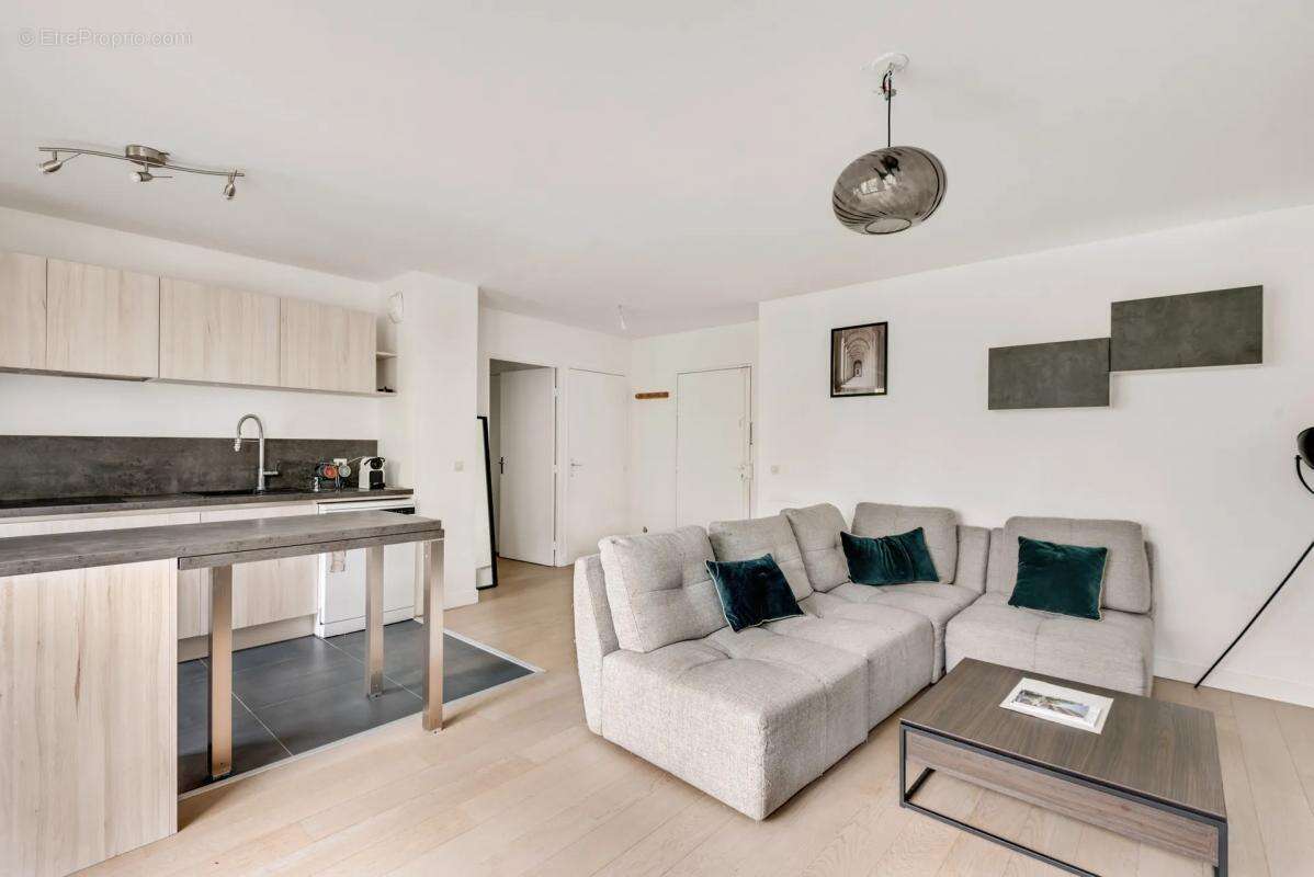 Appartement à ISSY-LES-MOULINEAUX