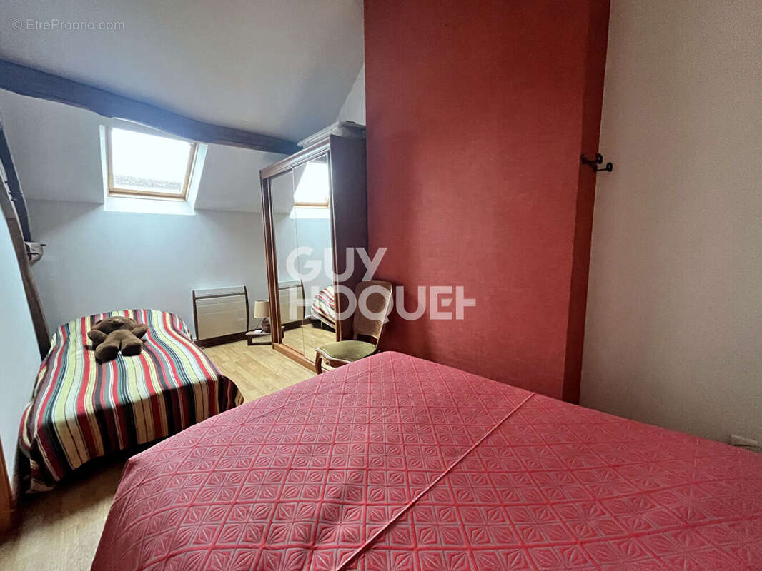 Maison à CHEMILLY-SUR-YONNE