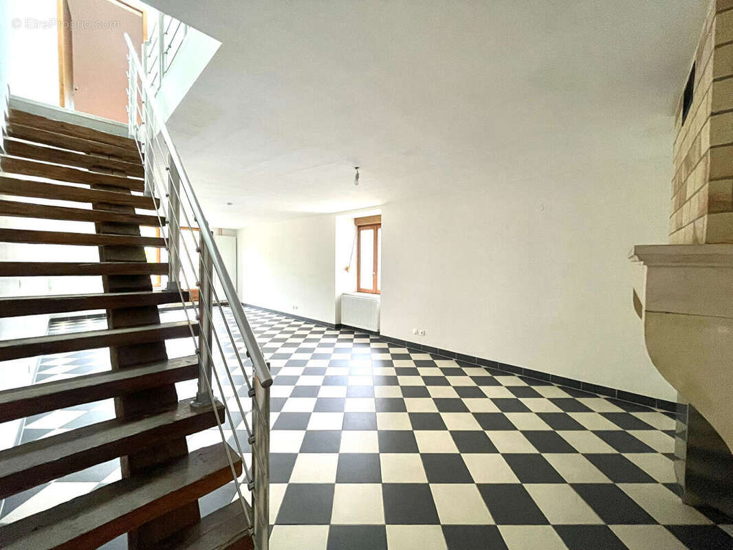 Maison à CHAMBLEY-BUSSIERES