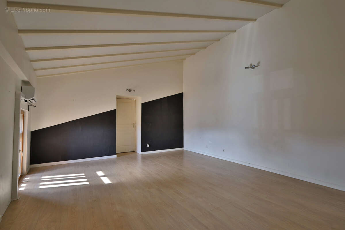 Maison à OYTIER-SAINT-OBLAS