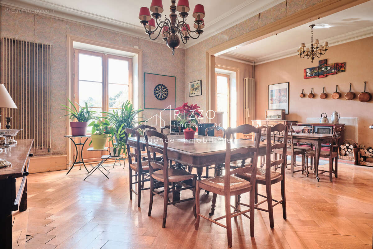 À Vendre : Ensemble Immobilier de 10 Pièces   Cachet Rare & Volumes Exceptionnels - photo 7