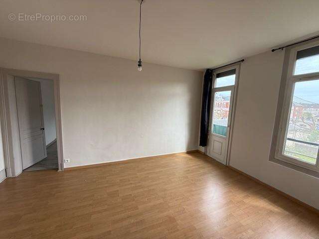 Appartement 61 m² à Bernay  - photo 4