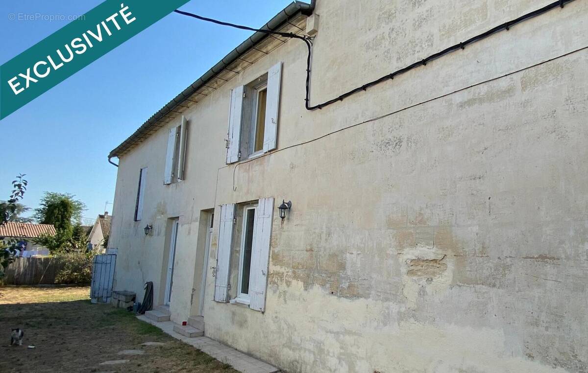 Photo 1 - Maison à SAINT-MEDARD-DE-GUIZIERES