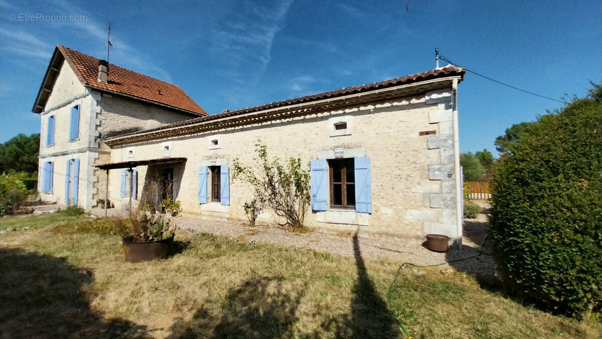 Maison à RAZAC-SUR-L'ISLE