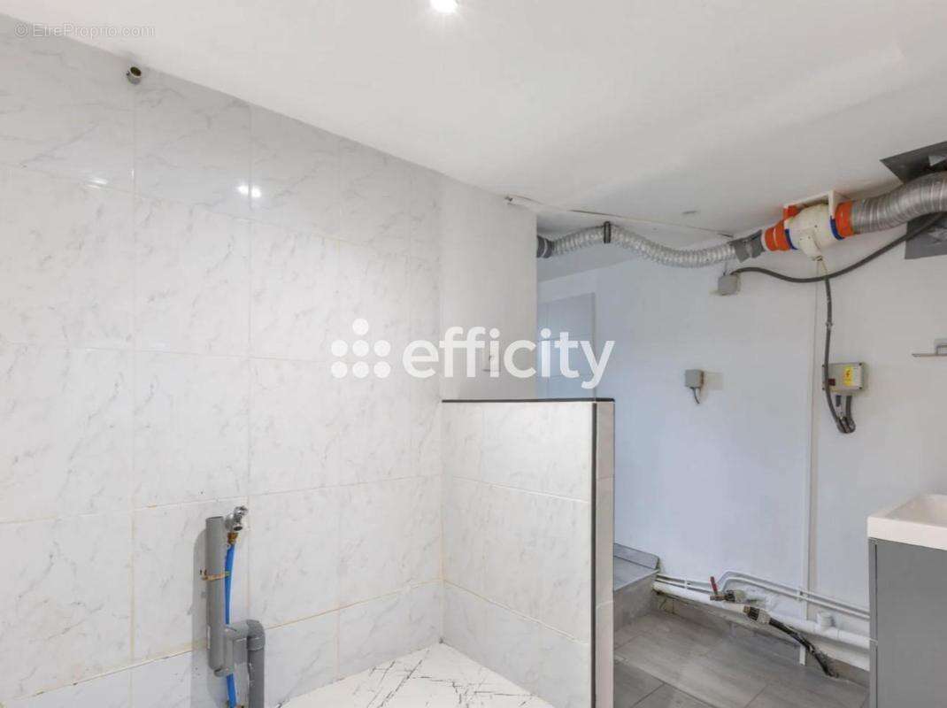 Maison à VAULX-EN-VELIN