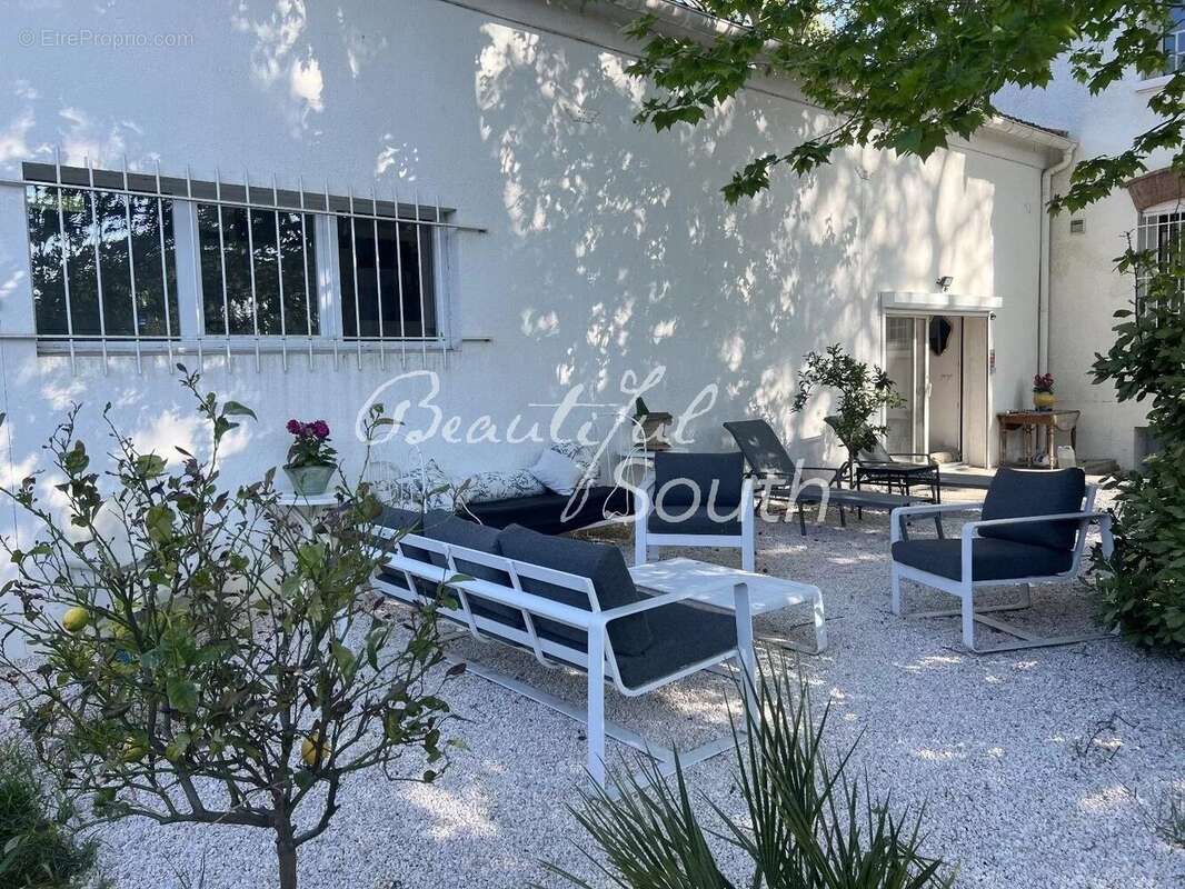 Maison de maître avec dependance, parc et piscine, proche perpignan - photo 22