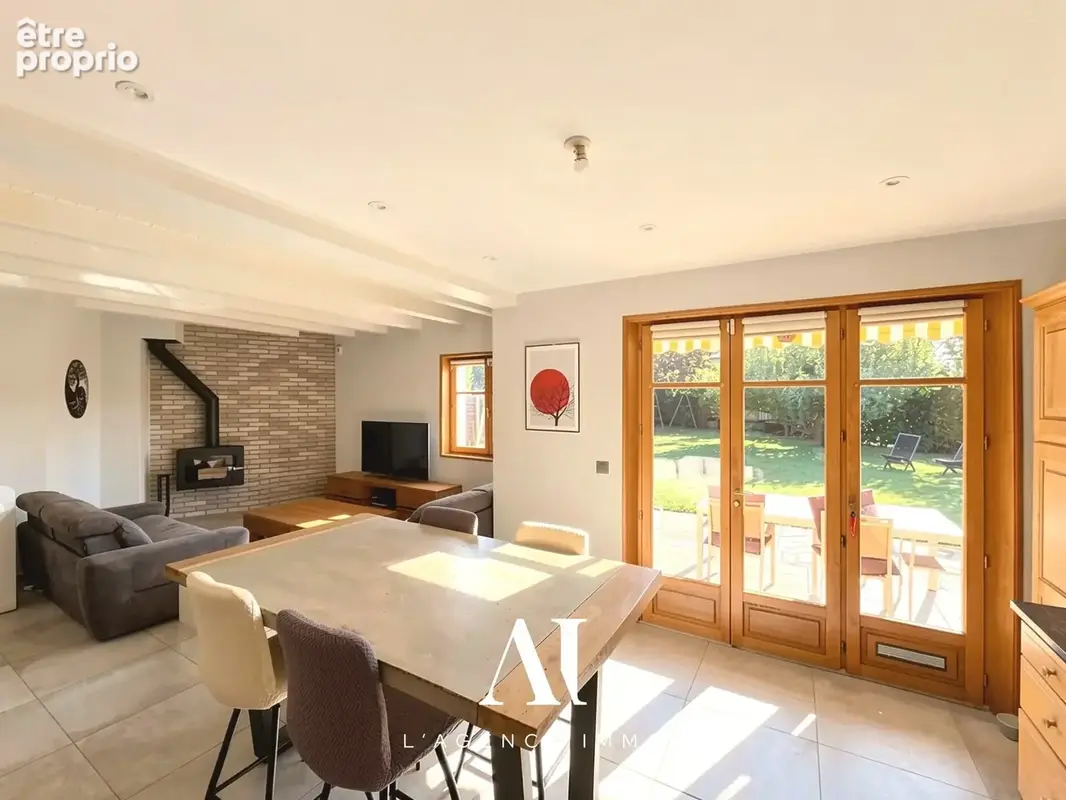 Maison 7 pièces 312 m² à vendre à Viry (74580) - photo 3