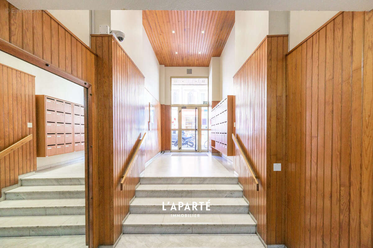 Appartement à MARSEILLE-6E