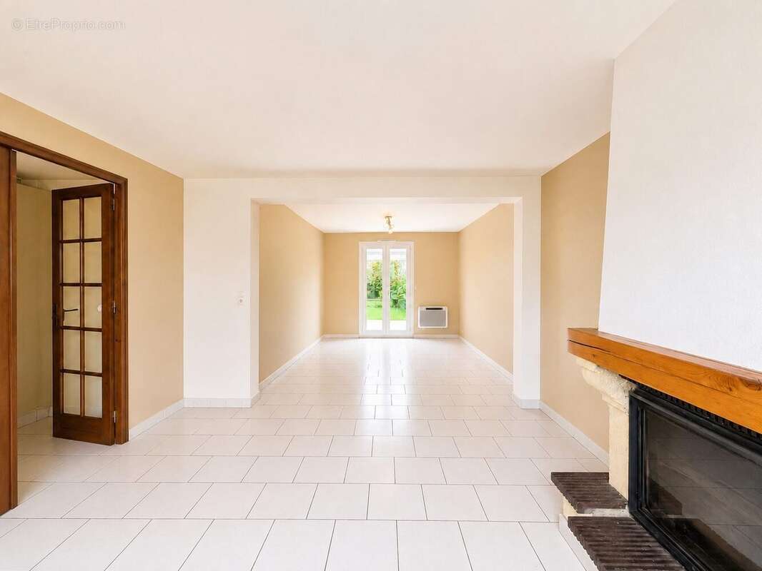 Maison à PLAISIR