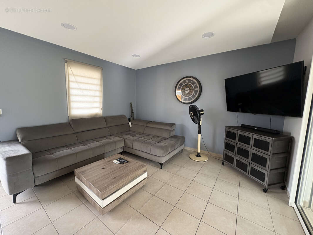 Appartement à BAIE-MAHAULT