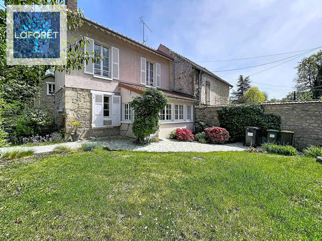 Maison à NESLES-LA-VALLEE