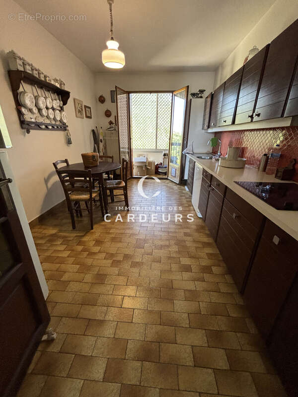 Vente appartement de type 5 avec terrasse, ascenseur et garage, Aix en Provence, centre ville à pied. - photo 15