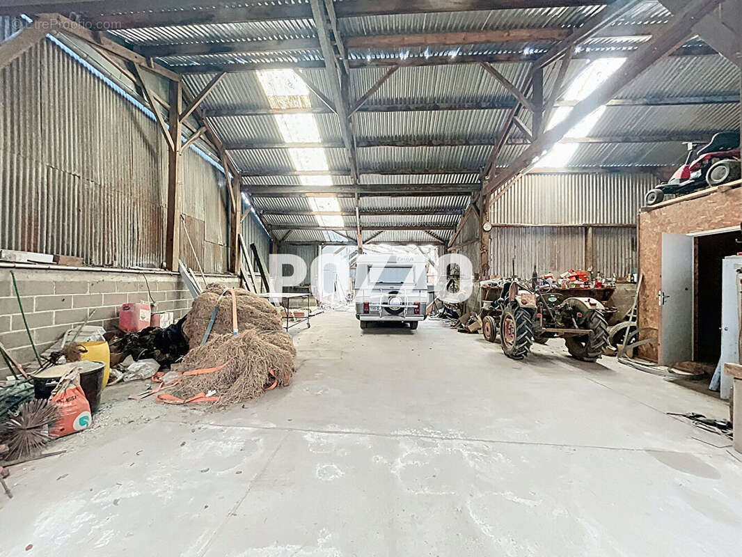 Commerce à NOTRE-DAME-DU-TOUCHET