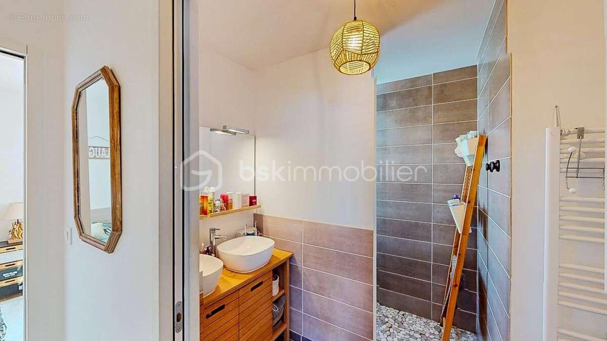 Maison de plain-pied de 2017 avec 4 chambres et piscine - photo 22