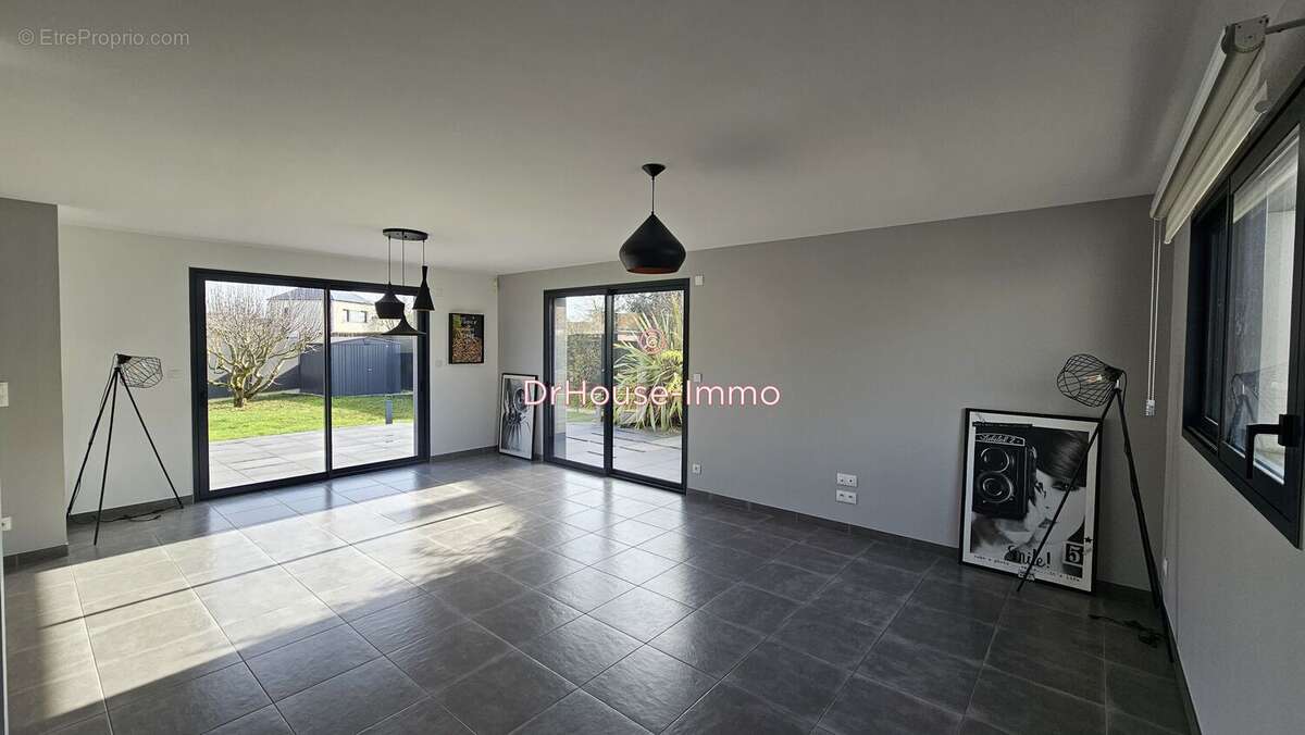 Maison à SAVIGNE-L'EVEQUE