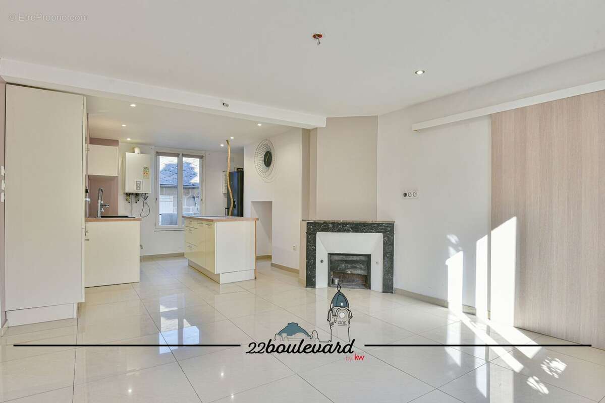 Appartement à BRIVE-LA-GAILLARDE