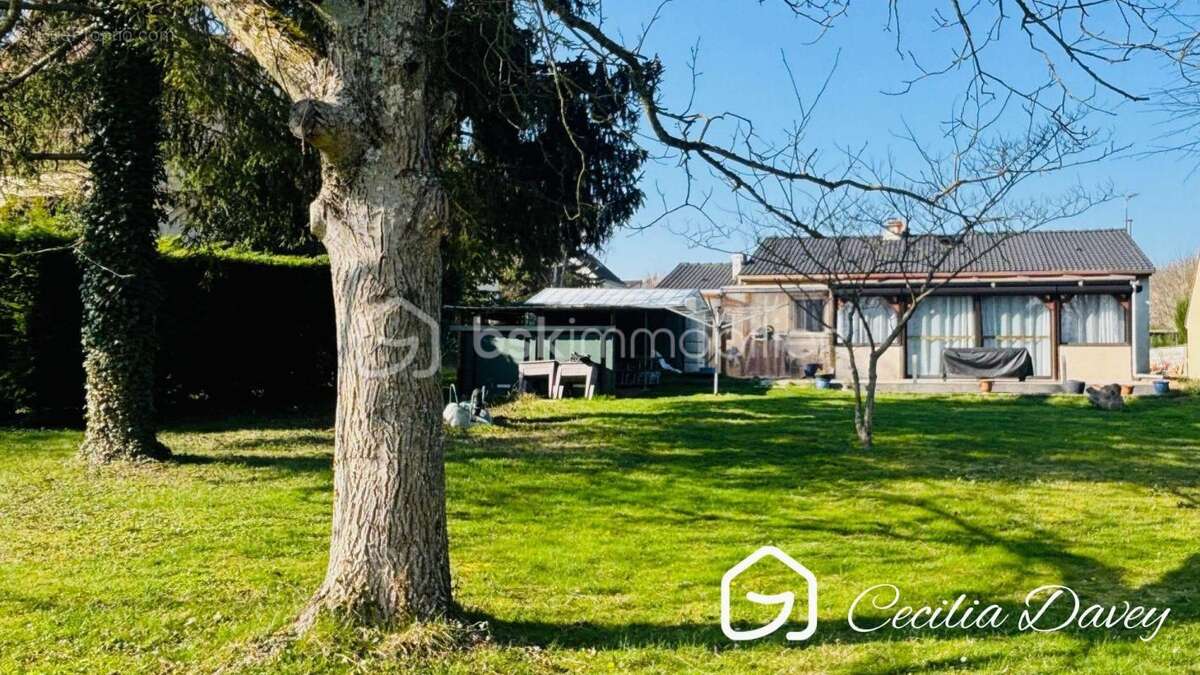 Maison à SERGINES