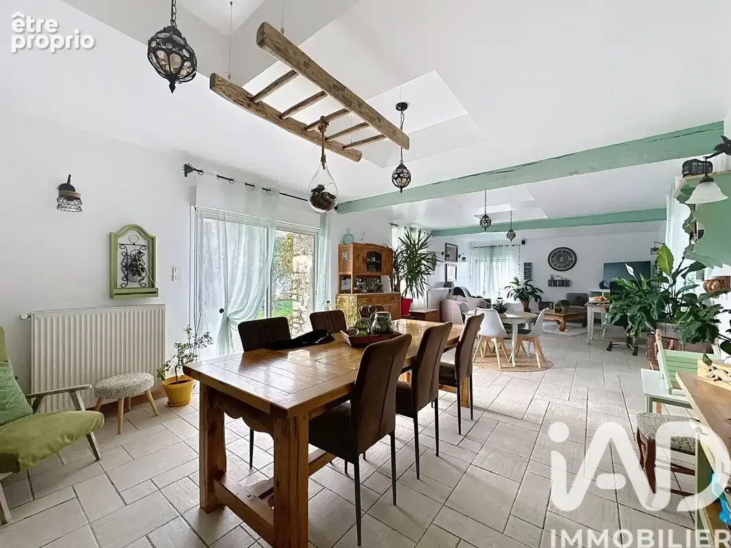 Photo 1 - Maison à SAINT-VARENT