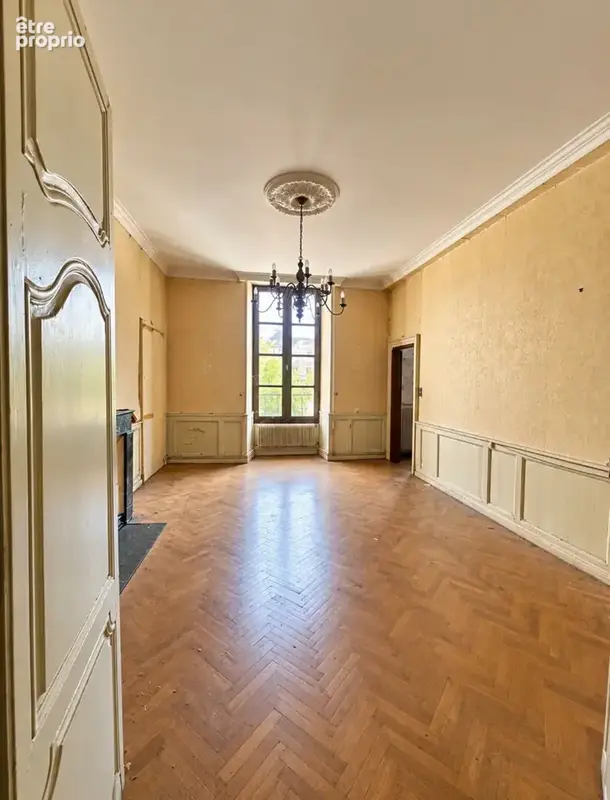Plateau entier de 178 m² habitables - Place de la cité - photo 4