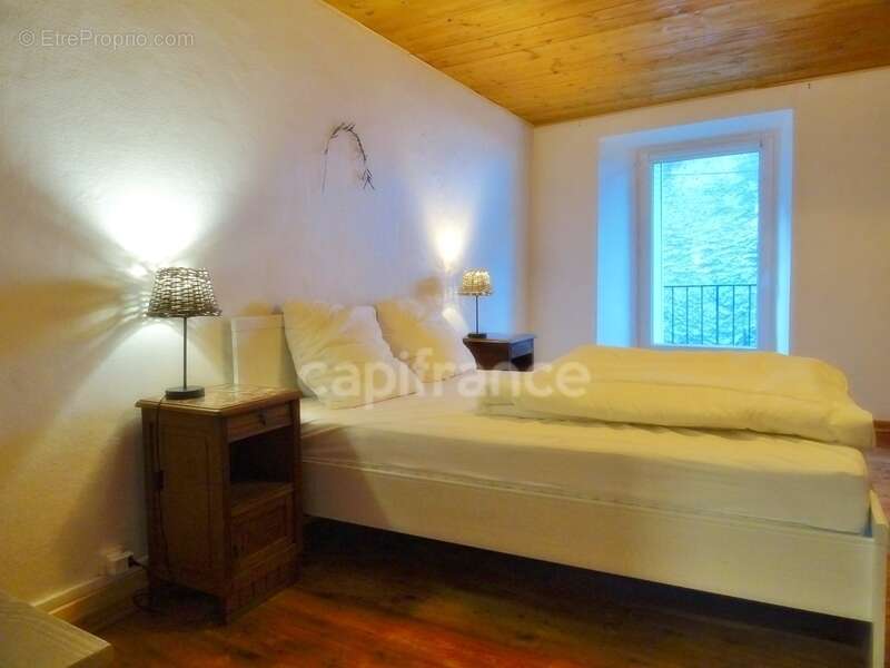 En Savoie (73), à vendre Vallée de La Maurienne, maison P8 rénovée, cave, voutes, terrain, combles, stations de ski, 3 vallées - photo 14