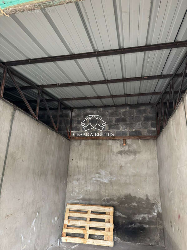 Parking à VILLEURBANNE