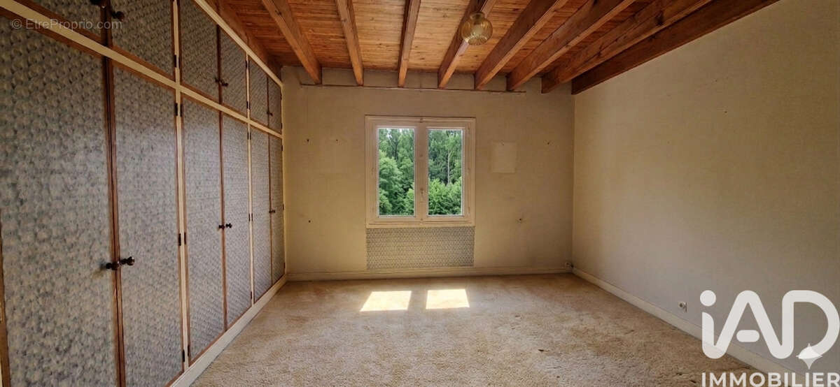 Maison 104 m² à Vallereuil  - photo 9