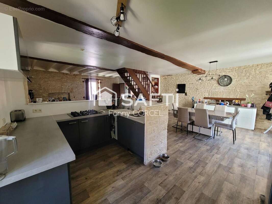 Photo 5 - Maison à SAINTE-COLOMBE-SUR-SEINE