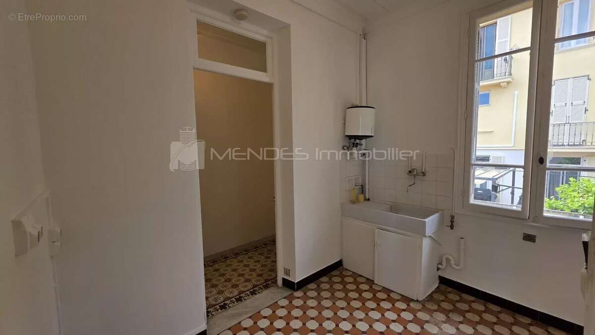 2 pieces ideal locatif dernier etage a beausoleil - photo 6