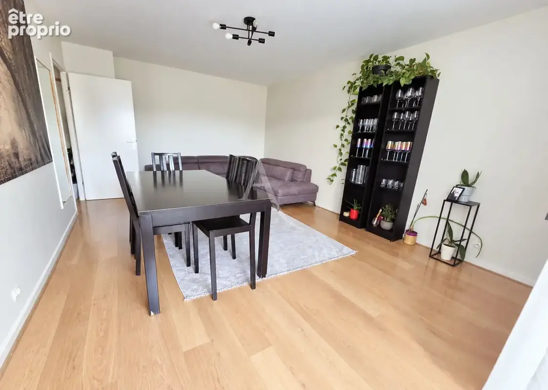 Photo Appartement à Livry-Gargan au prix de 219 000€