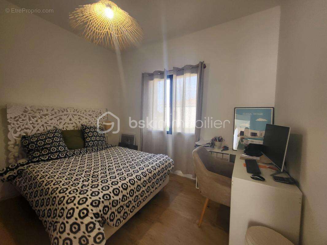 Maison à SAINTE-COLOMBE-EN-BRUILHOIS