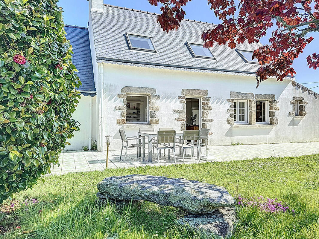 Maison à PLOUGUIN