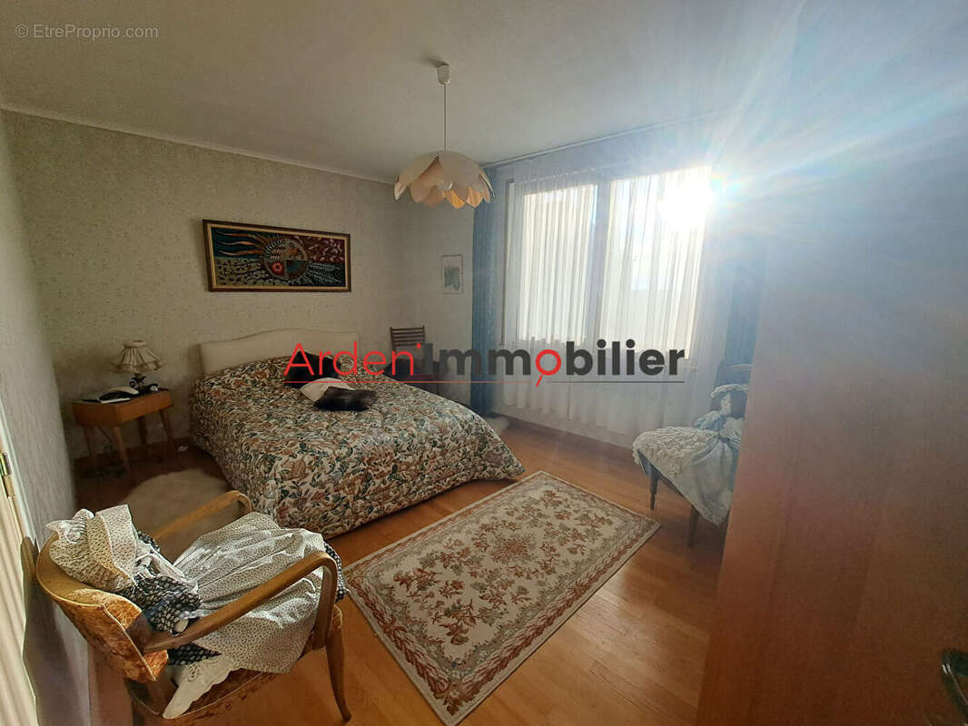 Maison à NOVY-CHEVRIERES