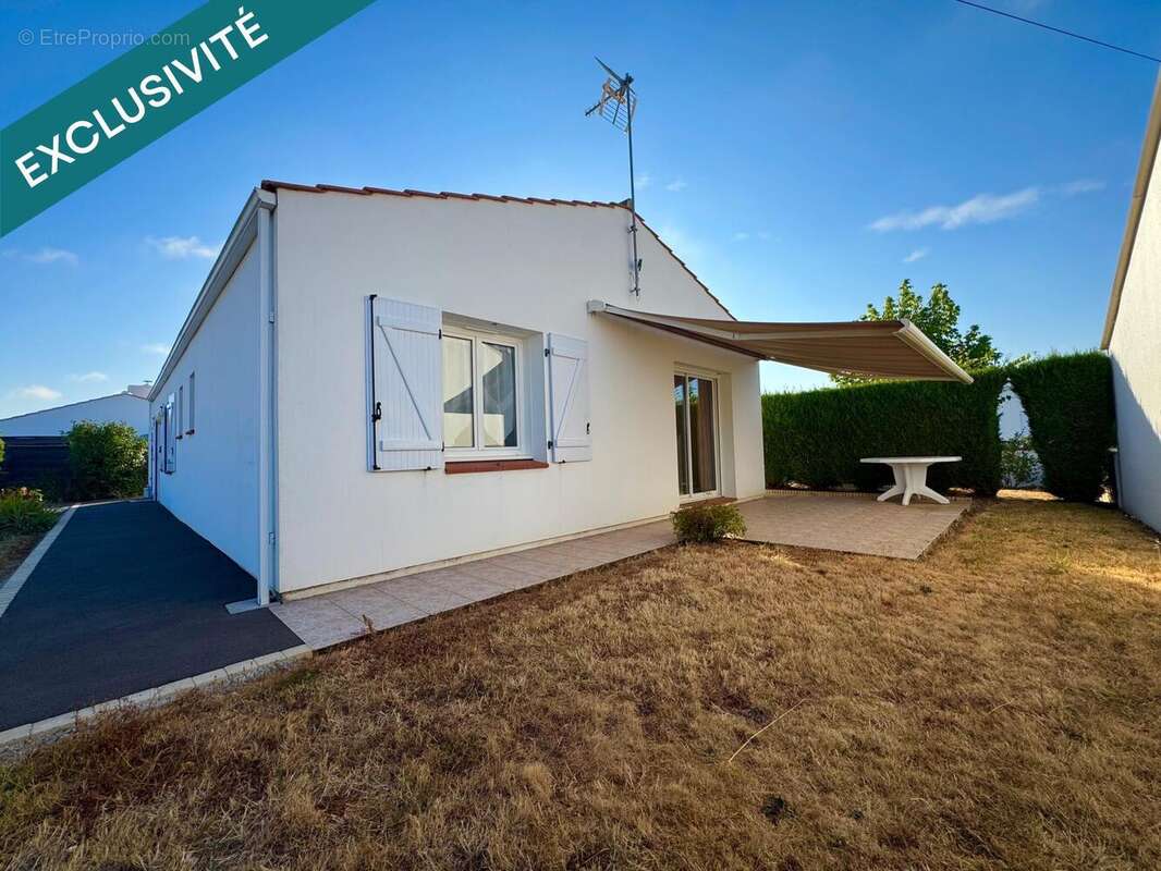 Maison 74 m² à Challans  - photo 9