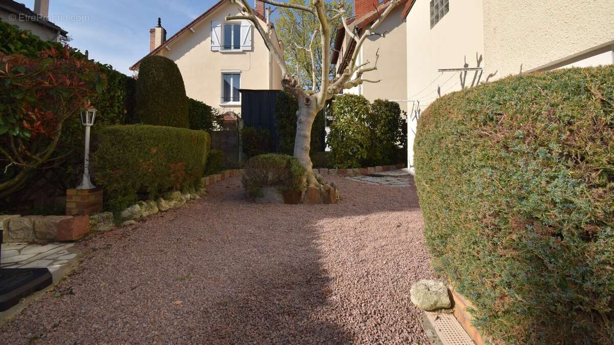 Maison à VICHY