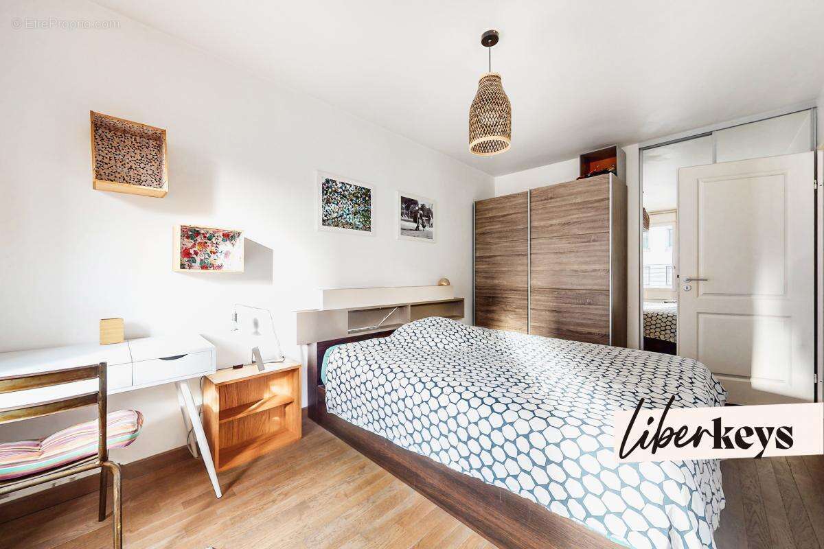 Appartement à PARIS-19E