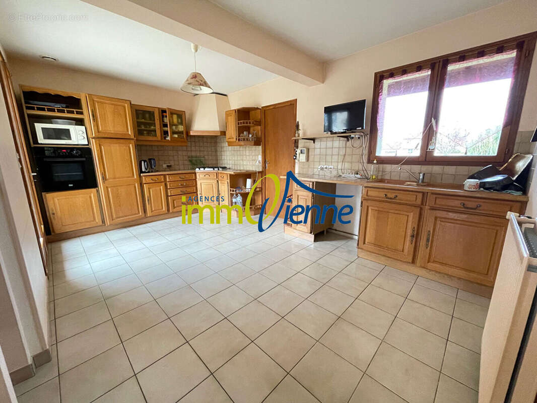 Maison à SEVRES-ANXAUMONT