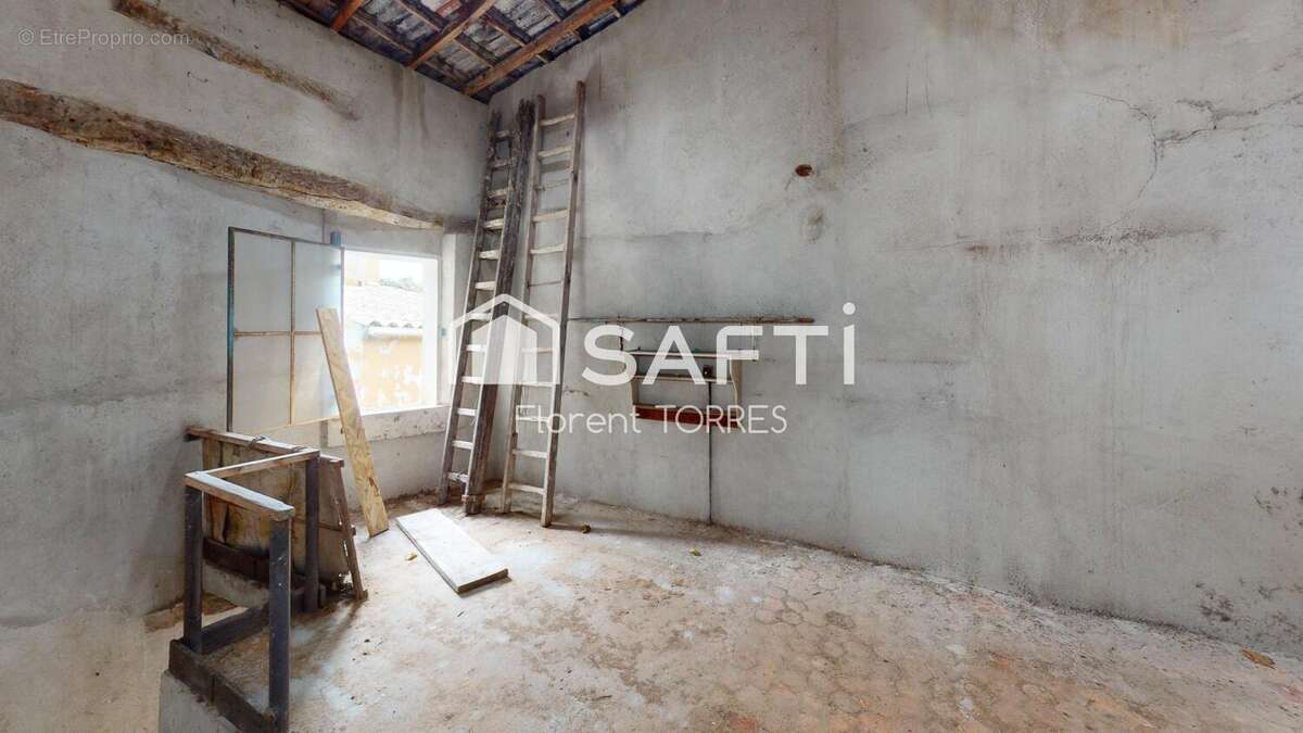 Photo 2 - Parking à SIX-FOURS-LES-PLAGES