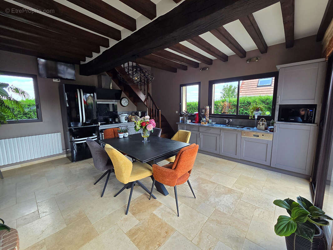 Maison à LA MAILLERAYE-SUR-SEINE