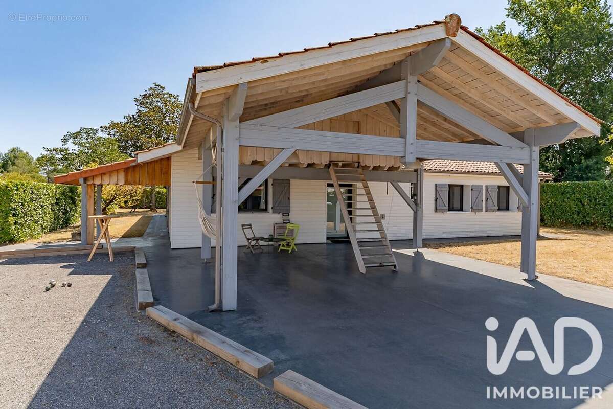 Photo 2 - Maison à MARTIGNAS-SUR-JALLE