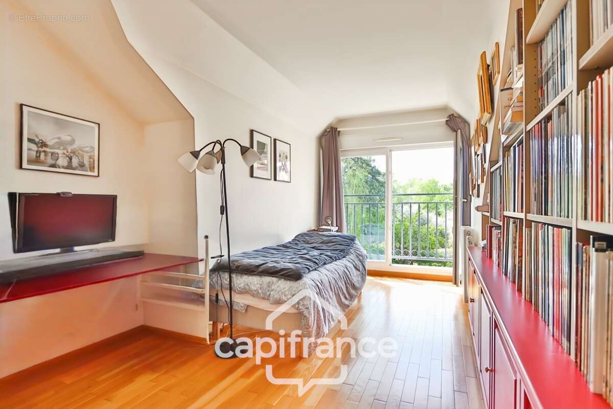 Maison familiale à vendre 7 pièces GARCHES (92) - photo 14