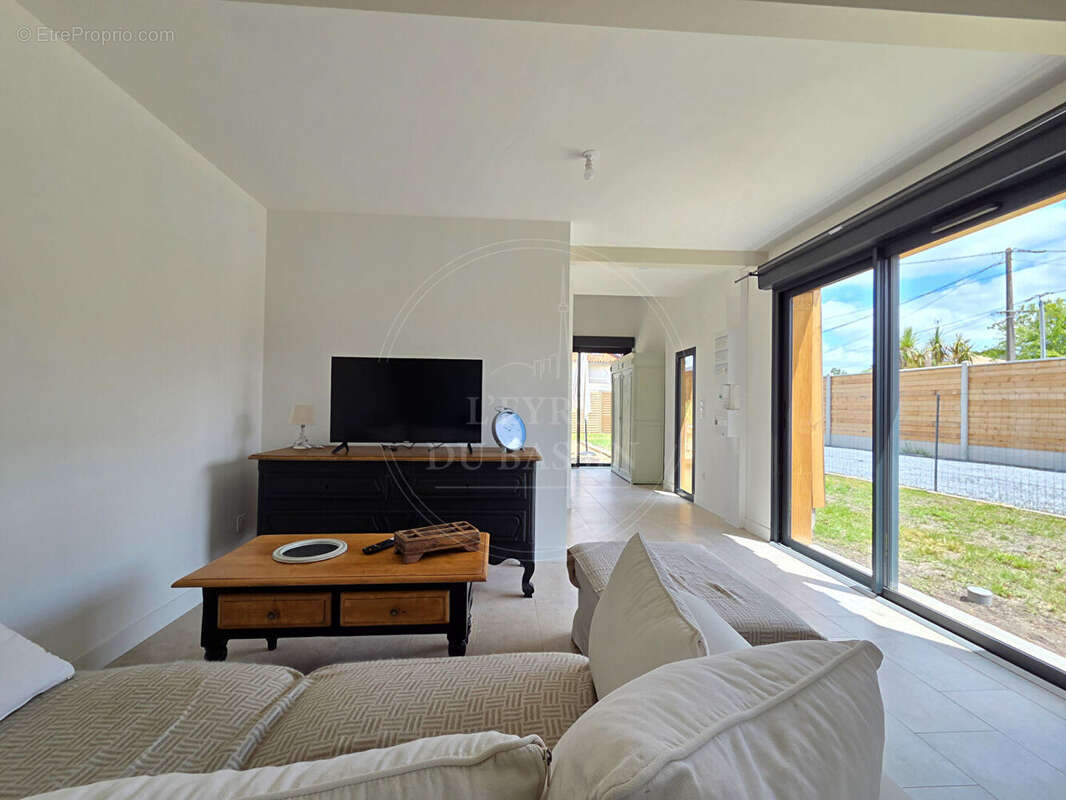 Maison à MIOS