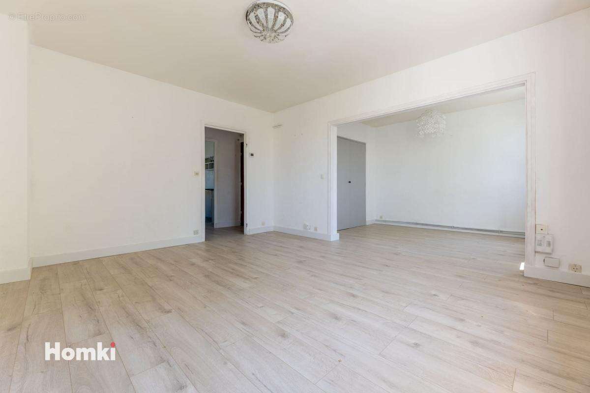 Appartement T3 de 69 m² à Montpellier 34070, Rue de la Figairasse - photo 2