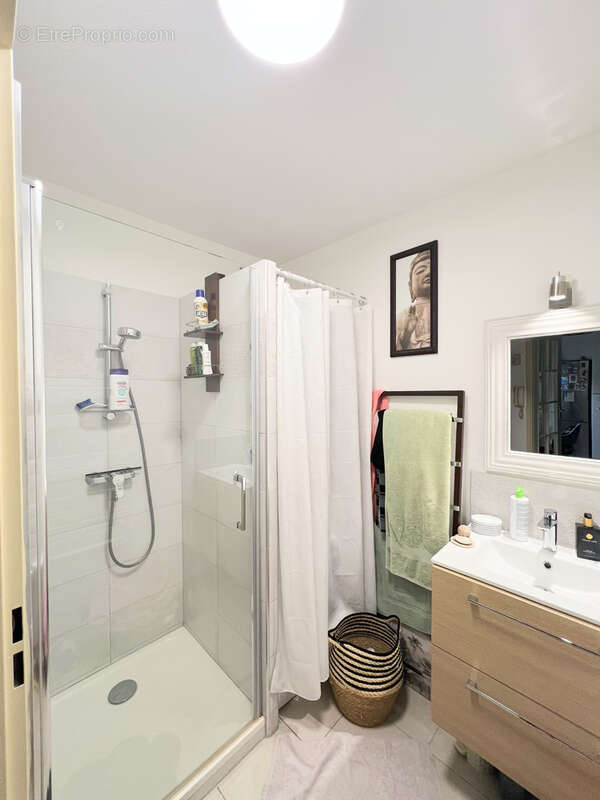 Appartement à BEAUZELLE