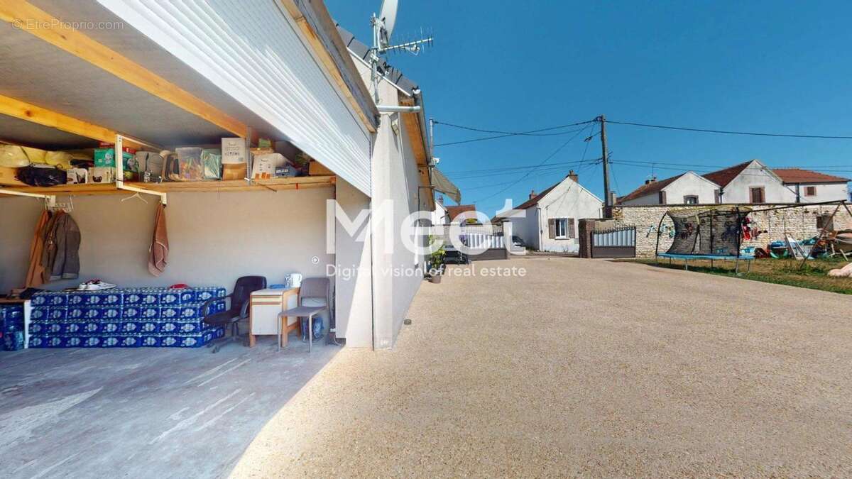 Maison à MIGENNES