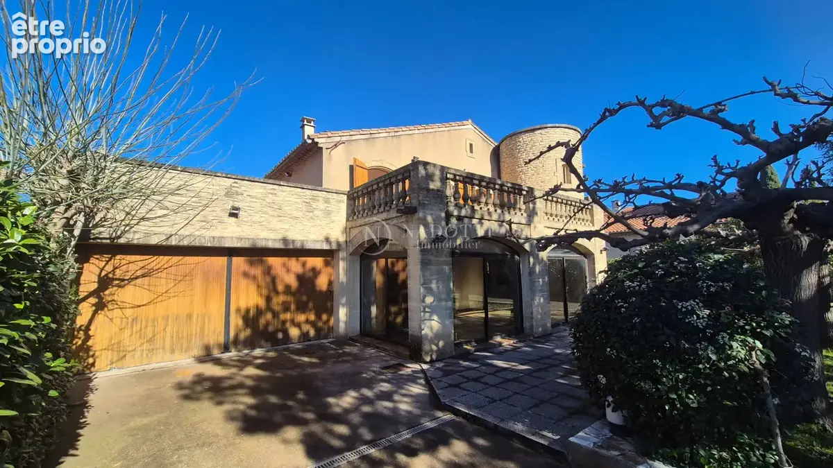 Superbe bâtisse  de 150m² sur jardin clos  à CAVAILLON. - photo 12