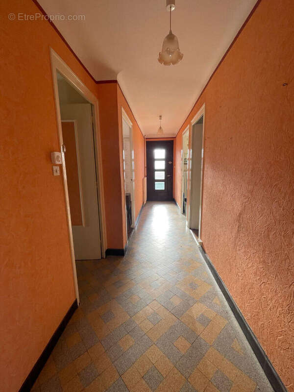 Maison à LA TALAUDIERE