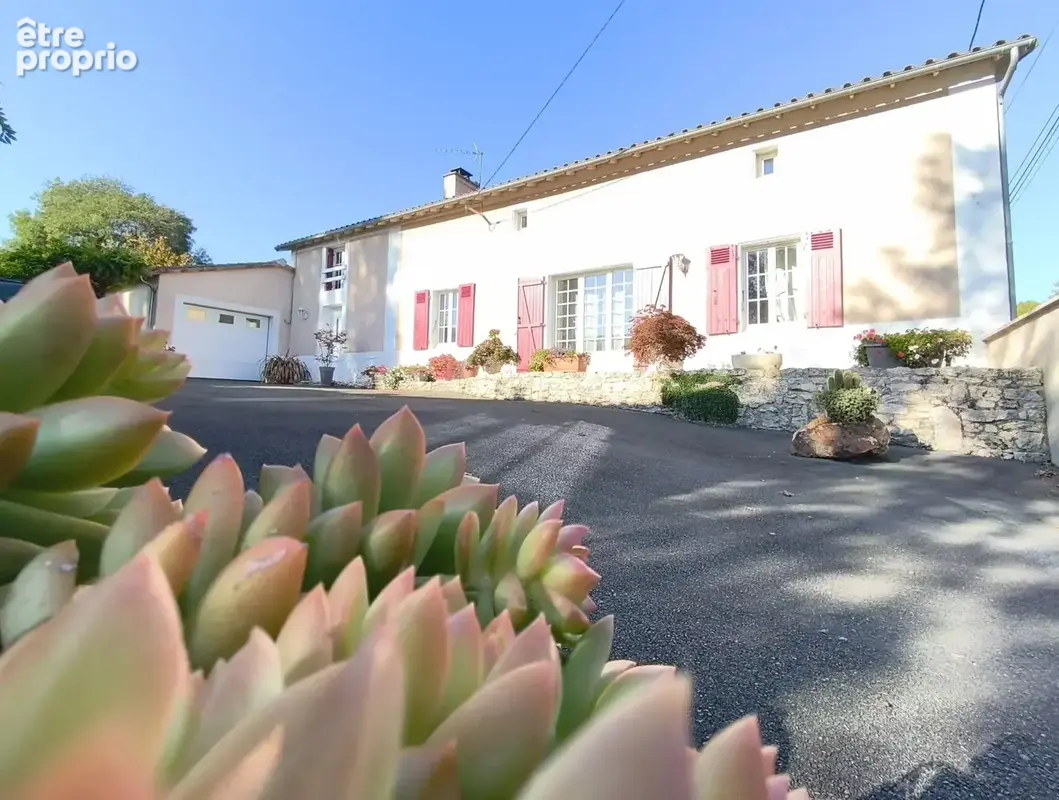 Maison ancienne rénovée, 4 chambres - Soudan - photo 3