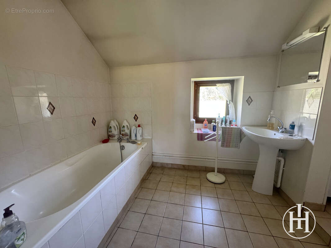 Maison à CHARENTON-DU-CHER