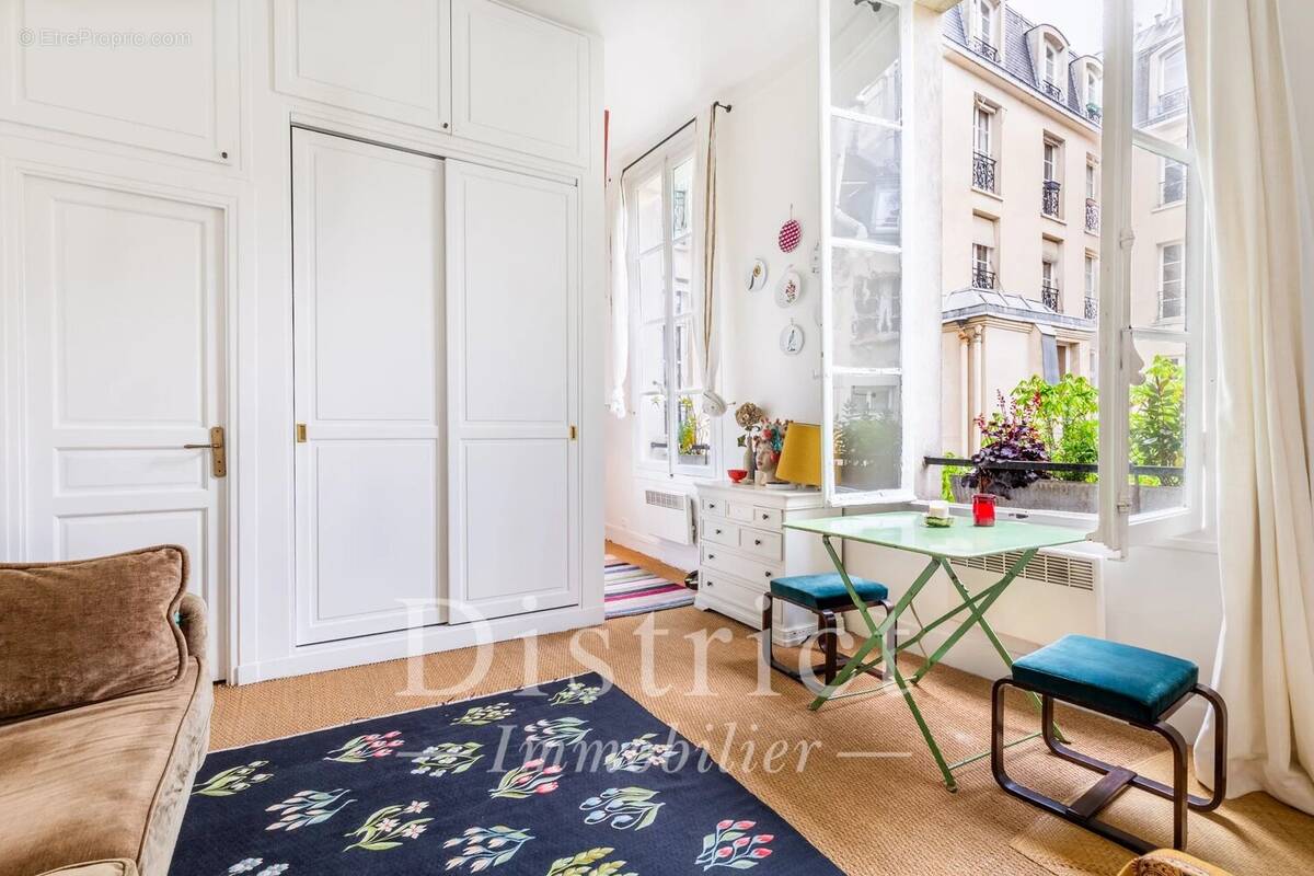 Appartement à PARIS-4E