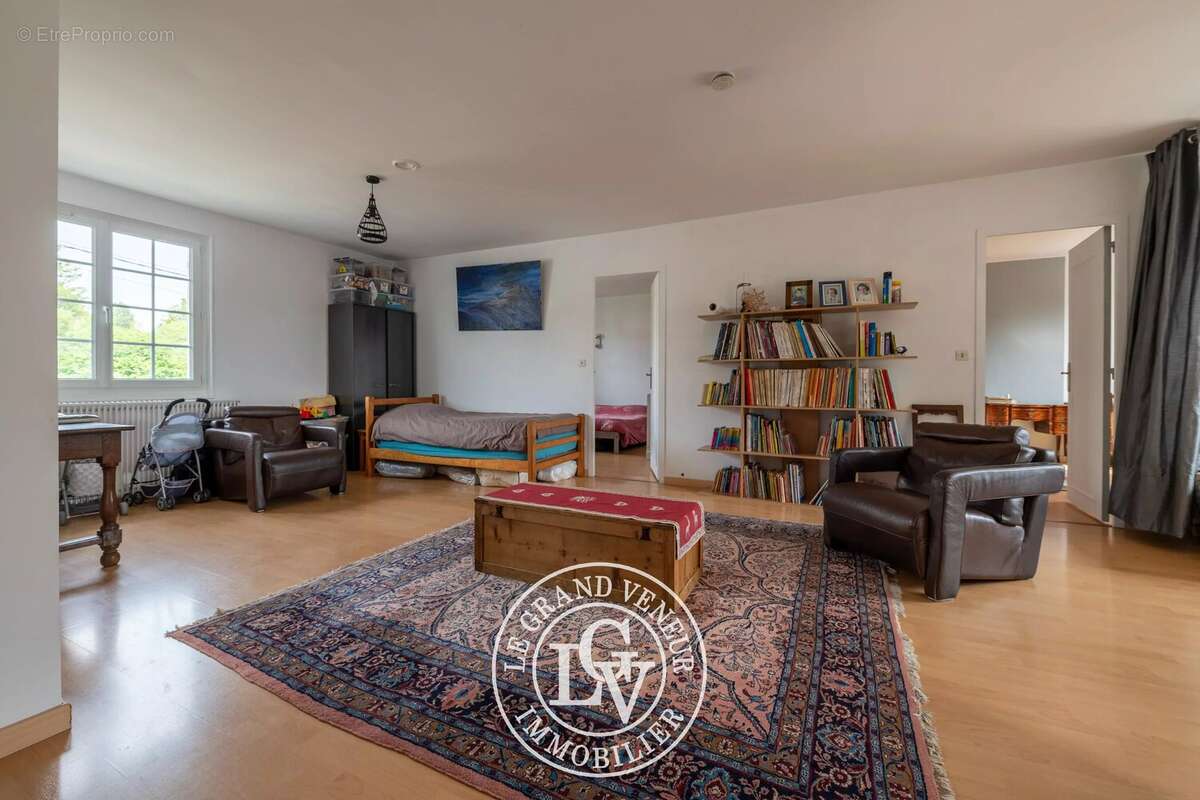 Proche fontainebleau - samois sur seine - maison familiale de 180 m² hab sur sous sol total - photo 13